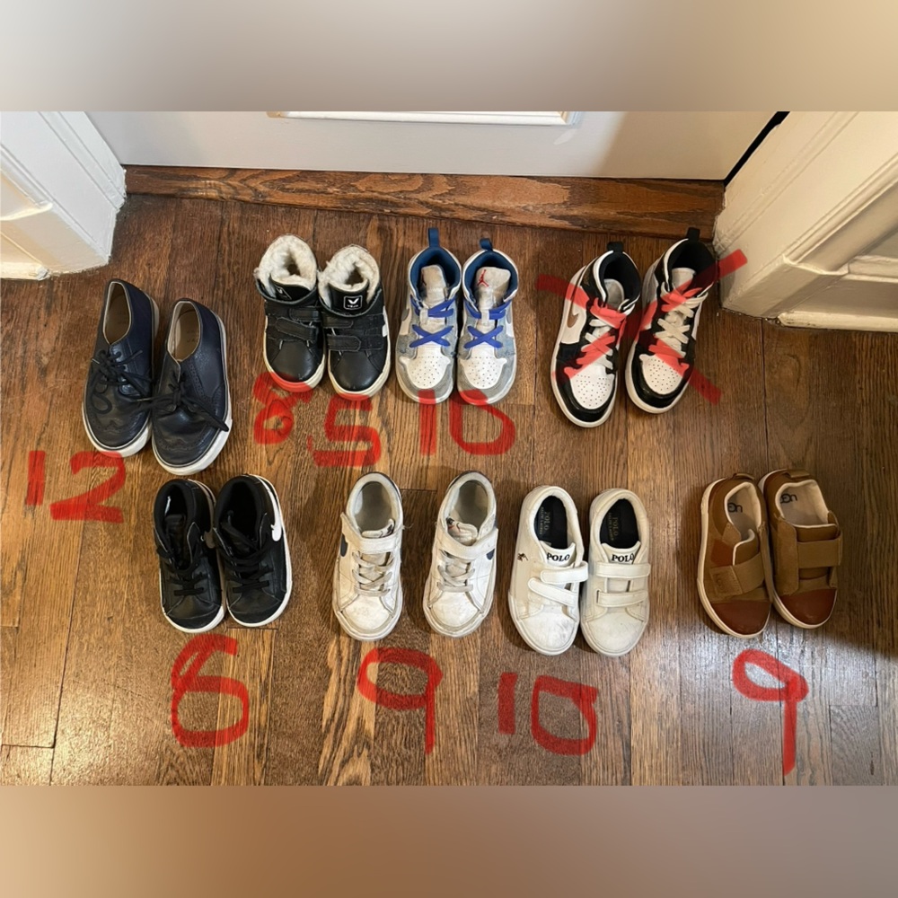 Boys sneakers